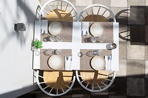 l anima boutique suites