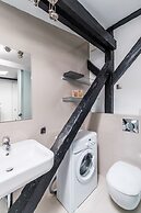 Studio Czerwonego Krzyza 4