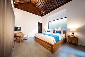 Villa DeDayuh Seminyak