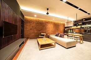 Villa DeDayuh Seminyak