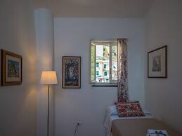 Refilea Sea View Tower Villa