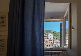 Refilea Sea View Tower Villa