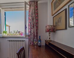 Refilea Sea View Tower Villa