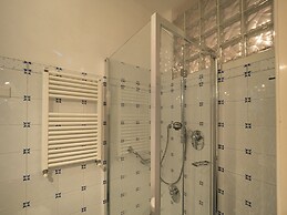 Refilea Sea View Tower Villa