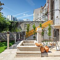 Menina Colina Guesthouse