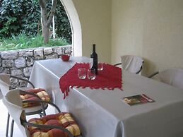 Apartments And Rooms Artemida