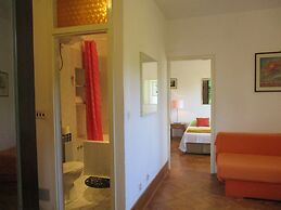 Apartments And Rooms Artemida