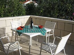 Apartments And Rooms Artemida