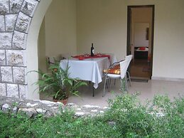 Apartments And Rooms Artemida