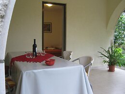 Apartments And Rooms Artemida