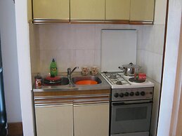 Apartments And Rooms Artemida