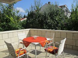 Apartments And Rooms Artemida