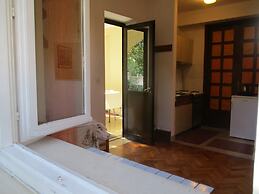 Apartments And Rooms Artemida