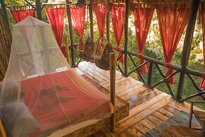 Dominican Tree House