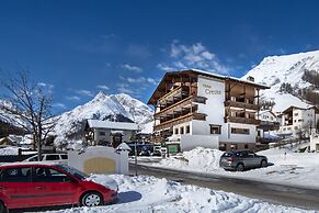 Hotel Cresta