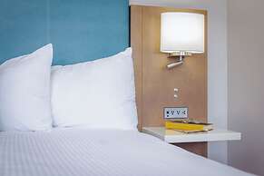 Marina Beach Motel