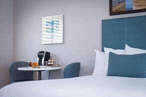 Marina Beach Motel