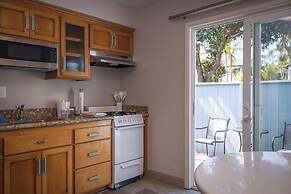 Marina Beach Motel