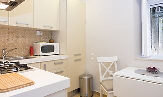 Sea Pearl Apartments by DuHomes