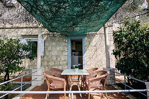 Sea Pearl Apartments by DuHomes