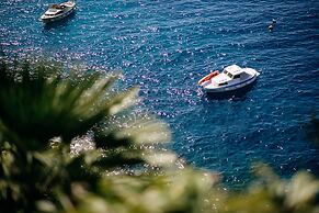 Sea Pearl Apartments by DuHomes