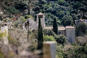 Sea Pearl Apartments by DuHomes