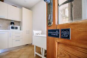 Sea Pearl Apartments by DuHomes