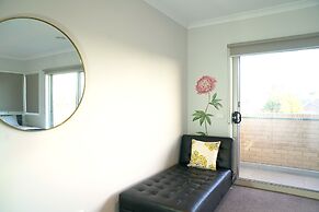 Waterfront Villa in Sanctuary Lakes