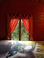 Hosteria La Roulotte Mindo
