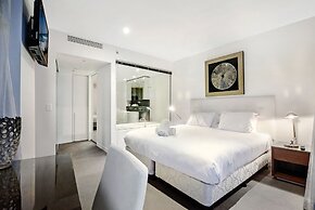 Oracle Broadbeach Apartments