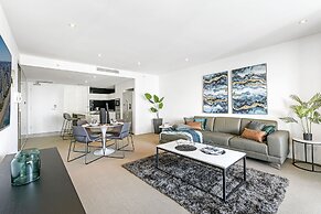 Oracle Broadbeach Apartments