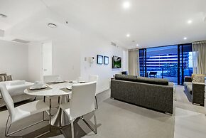 Oracle Broadbeach Apartments