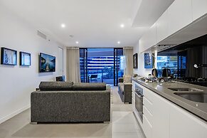 Oracle Broadbeach Apartments