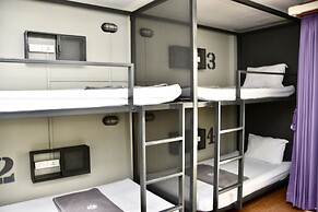 Mad Monkey Bangkok Hostel - Adults Only