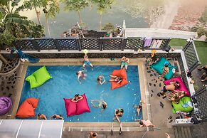 Mad Monkey Bangkok Hostel - Adults Only