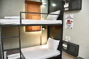 Mad Monkey Bangkok Hostel - Adults Only