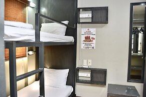 Mad Monkey Bangkok Hostel - Adults Only