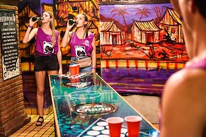 Mad Monkey Bangkok Hostel - Adults Only