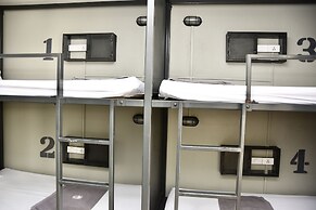 Mad Monkey Bangkok Hostel - Adults Only