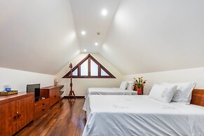 Luxury Family Beach Da Nang