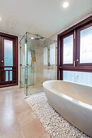 Luxury Family Beach Da Nang