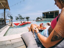 Mad Monkey Gili Trawangan - Hostel