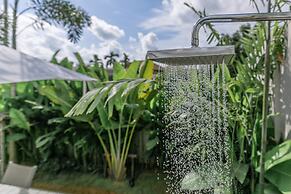 Modern 3BR Villa with Private Pool & BBQ