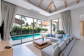 Modern 3BR Villa with Private Pool & BBQ