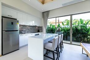 Modern 3BR Villa with Private Pool & BBQ