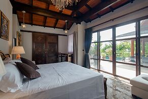 Classy 4-BR Seaview Villa at Surin Beach
