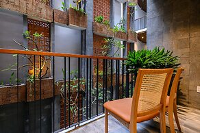 Daisy Boutique Hotel & Apartment