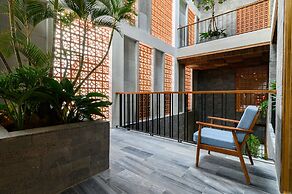 Daisy Boutique Hotel & Apartment