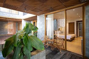 Daisy Boutique Hotel & Apartment