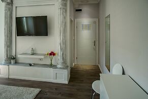 JR Luxury Guesthouse